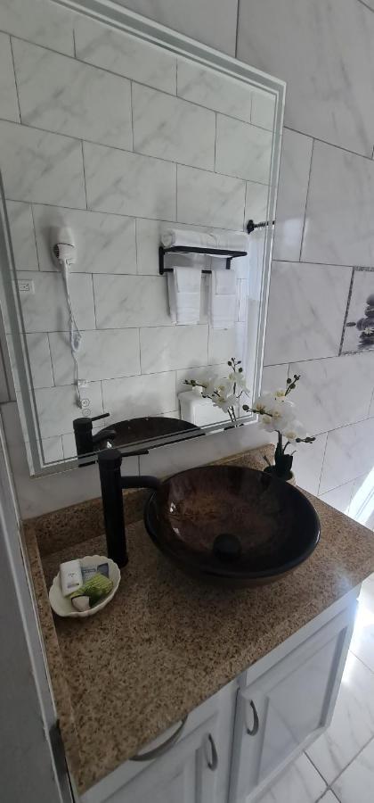 El Rincon Appartement Tunapuna Village Buitenkant foto