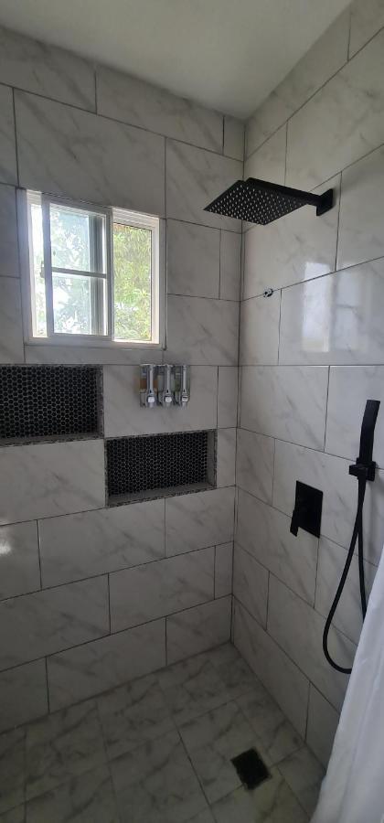 El Rincon Appartement Tunapuna Village Buitenkant foto