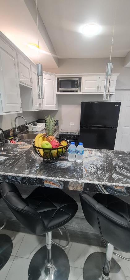 El Rincon Appartement Tunapuna Village Buitenkant foto