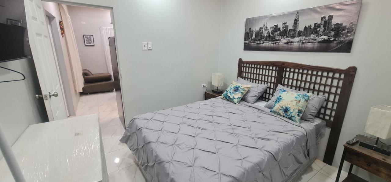 El Rincon Appartement Tunapuna Village Buitenkant foto